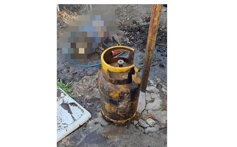 o butelie a luat foc intr o anexa gospodareasca din techirghiol interventia rapida a unui politist si a unui jandarm a stopat o tragedie 6a9d1999002a8