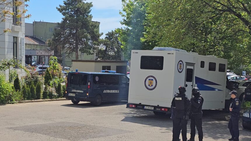 ofiterii de la investigatii criminale perchezitie in constanta dupa mai multe furturi date din ancheta 6ab6491104bf3