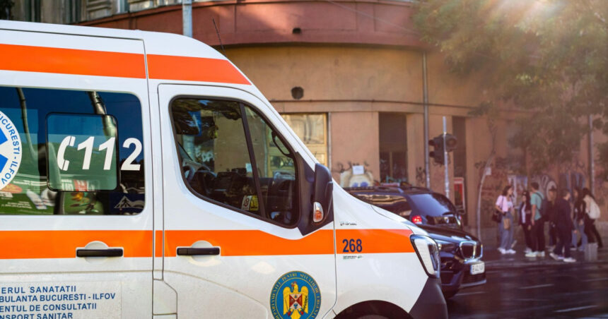 opt persoane care au atacat in luna august o ambulanta care transporta un pacient au fost trimise in judecata 6abd090b5d776