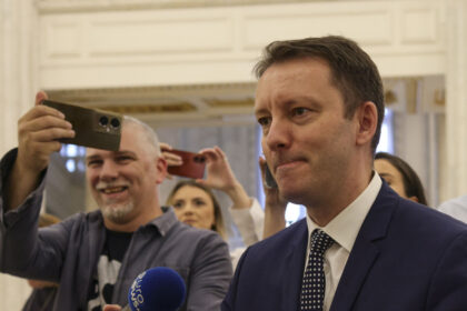 parlamentul da astazi votul decisiv pentru guvernul propus de siegfried muresan 6abc8a8213ff7