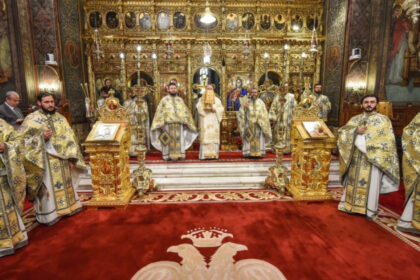 patriarhia si initiatorul proiectului de lege privind ziua tricolorului se contrazic pe rugaciune e inscrisa in regulamentul militar 6aa2ce1e9c58b