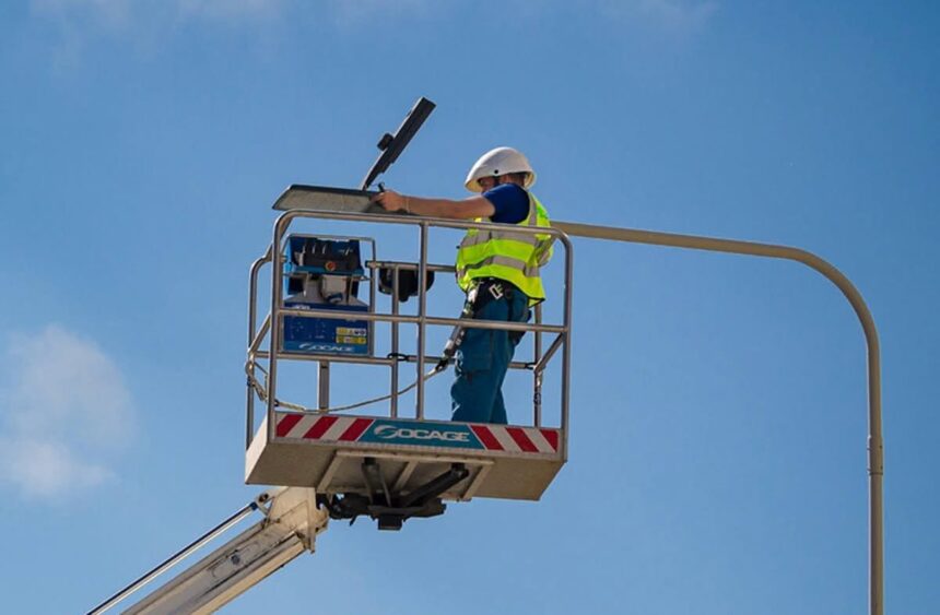 procesul dintre primaria constanta si societatea flash lighting services pentru modernizarea iluminatului public a ajuns la curtea de apel 6aa33cc4bf41a