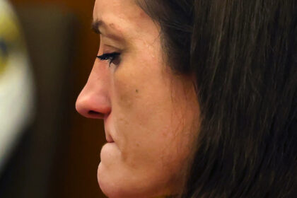 procesul lui lindsay clancy mama din sua care si a ucis copiii juriul nu a putut ajunge la un verdict unanim ce urmeaza 6a9a446253a97