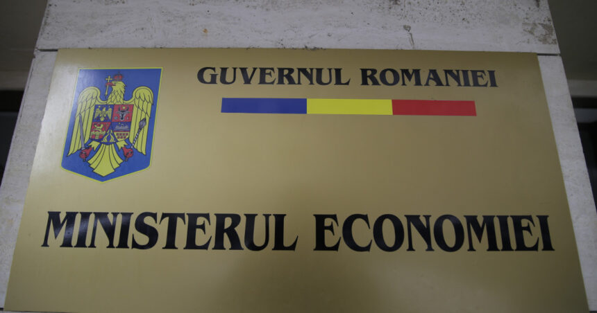 reorganizare la ministerul economiei 109 posturi vacante desfiintate si 32 de functii de conducere eliminate 6ab50ea161242