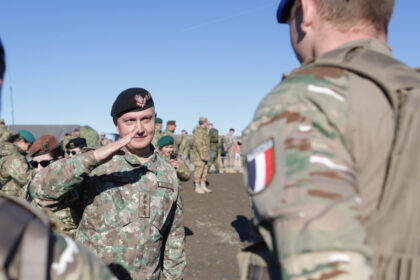 romania si sua vor sa extinda cooperarea militara pe flancul estic al nato noi planuri discutate la bucuresti 6aa16b132dbce