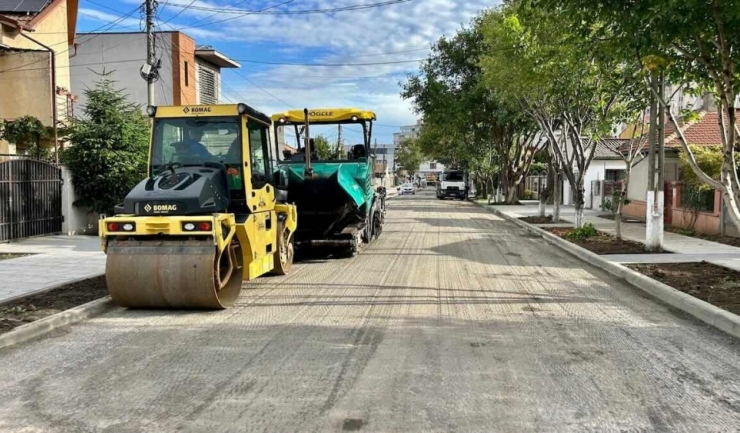 se asfalteaza strada rasuri din constanta traficul rutier este restrictionat total 6ab3753658ada