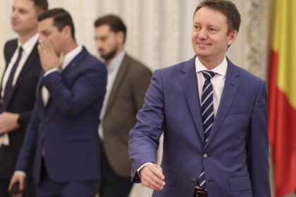 siegfried muresan sustine ca sorin grindeanu l ar fi criticat in orice scenariu daca era soare afara ar fi fost suparat ca e cald 6ab63556c3f84