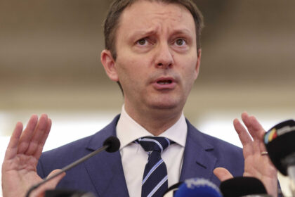 siegfried muresan vrea sa infiinteze o singura politie nationala si un ghiseu unic pentru cetateni ce spune despre pensiile speciale 6ab4d622e8f37