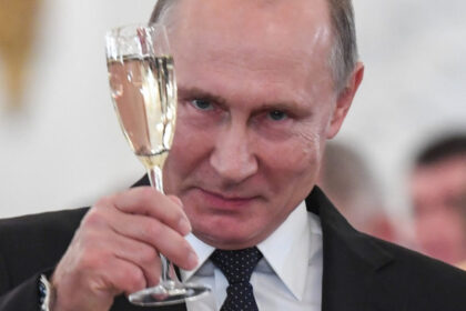 trimisul lui putin si extrema dreapta germana se pregatesc sa discute reluarea livrarilor de gaze rusesti 6aad6bb3139c7