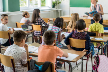vacanta de toamna 2026 pentru elevi cand sunt primele zile libere din noul an scolar 6a97a069091dd
