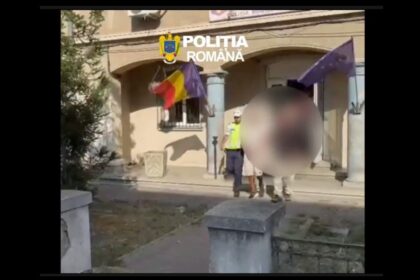 video 3 indivizi incatusati dupa un scandal cu geamuri sparte la medgidia 6a97e1787fd3c
