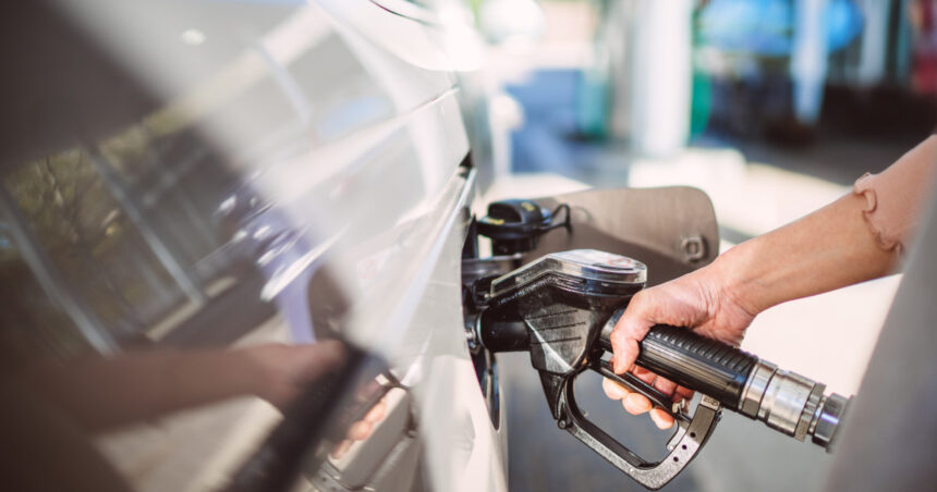 video cel mai mare pret la benzina din istorie carburantii s au scumpit din nou ce tarife au fost afisate azi la pompa 6a9aa25337238