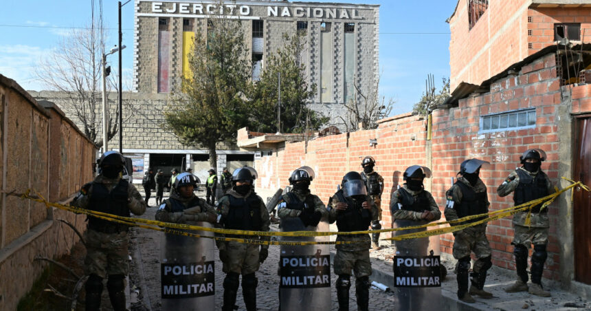 video cel putin 10 morti si peste 50 de raniti dupa o explozie la o cazarma militara din bolivia 6a9c1e3a981e4
