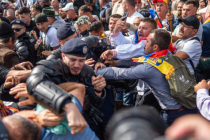 video ciobanii care au protestat in capitala au fost chemati la cotroceni o delegatie discuta azi cu echipa lui nicusor dan 6aaa5bb6e0d77