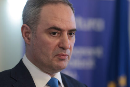 video deficitul scade dar pericolul ramane ce spune ministrul finantelor despre viitorul economic si ratingul romaniei 6a99c85d3bcb6