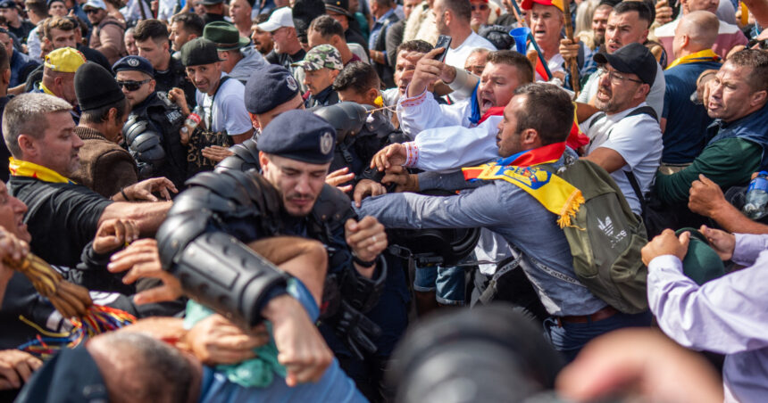video fermierii se delimiteaza de violentele din piata victoriei agitatorii au venit cu lectia invatata de acasa apel catre participanti 6aa957a7e932b