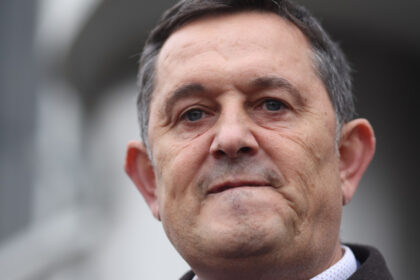 video gheorghe piperea aur dupa nominalizarea lui siegfried muresan nu vom vota daca se tine de cuvant acelasi lucru va face si psd 6aac1a3bf2402