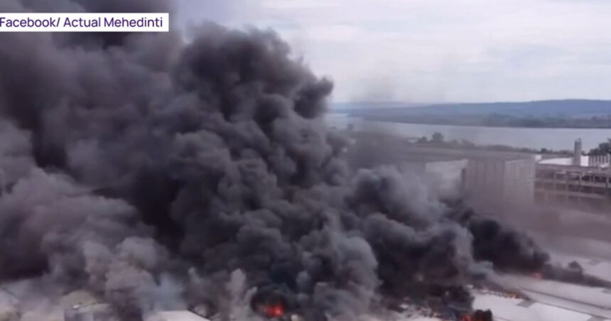 video incendiu puternic la un depozit de hartie din drobeta turnu severin a fost emis mesaj ro alert 6ab1409092934