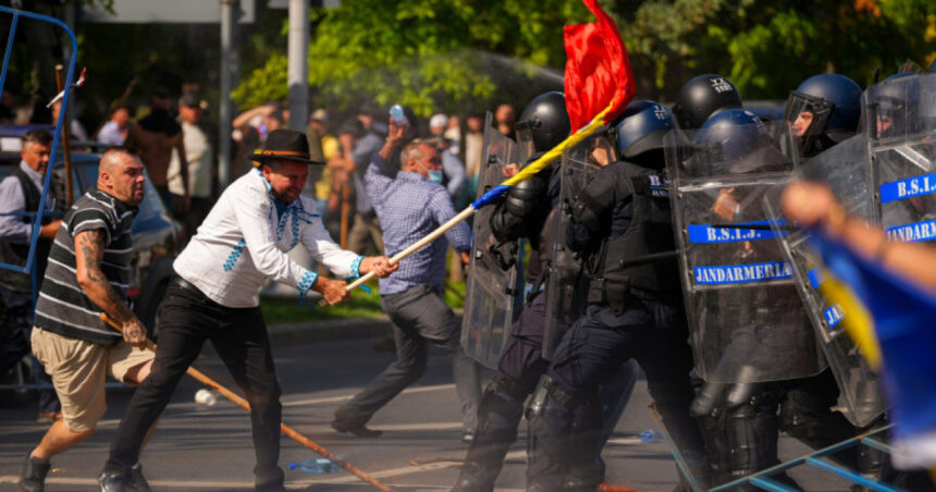 video perchezitii in bucuresti si 15 judete dupa violentele de la protestul ciobanilor din piata victoriei 30 de persoane duse la audieri 6ab2170433d7d