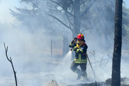 video pompierii romani continua lupta cu incendiile din serbia interventii in rezervatia deliblato sands 6a96954d76957