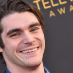 a murit actorul rj mitte din serialul breaking bad 6acdca196592c