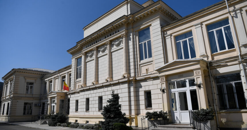academia romana a ales sapte noi membri de onoare printre acestia se numara regizorul stere gulea si laureatul nobel randy schekman 6acf96c2ba665
