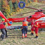 accident grav pe munte un adolescent de 14 ani a cazut pe un traseu de mountain bike a fost nevoie de interventia elicopterului smurd 6acbd6da11457