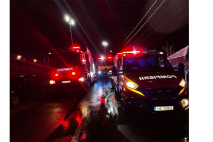 alerta in zona cazino din mamaia a luat foc interiorul unei cladiri dezafectate o victima preluata de smurd 6adf74e8de5d8