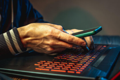 aproape 17 500 de institutii din romania au fost notificate cu privire la vulnerabilitatea informatica php2shell reactia guvernului 6ae1b75fc6605