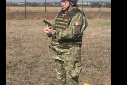 arme vechi de vreo 50 de ani cum descrie profesorul iulian fota experienta de o zi in care a redevenit soldat 6acce582ec003