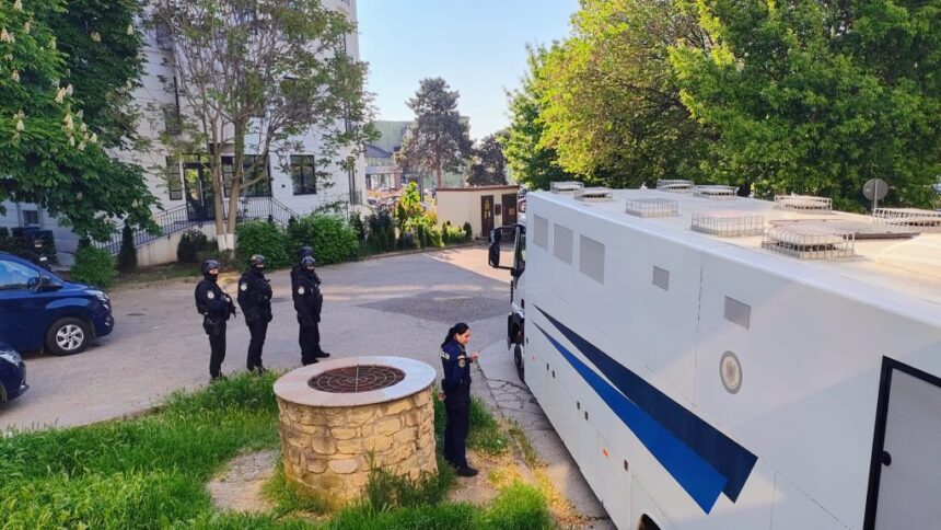 ce se intampla daca dai declaratii false in fata instantei un individ a fost condamnat pentru asta si se tot chinuie sa iasa din inchisoare 6acc0366a2be6