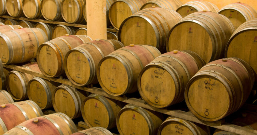 cel mai mare furt de vin din istoria italiei 30 000 de sticle de vin in valoare de 5 milioane de euro sustrase de la o crama 6acb19027f959