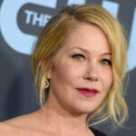 christina applegate a fost diagnosticata gresit cu scleroza multipla de ce este dificil de identificat aceasta boala 6ae59fce21a72