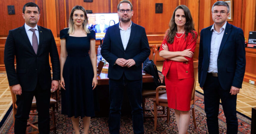 congres in usr partidul isi alege cei 24 de membri ai consiliului national ce rol are forul de conducere 6ae57703cb238