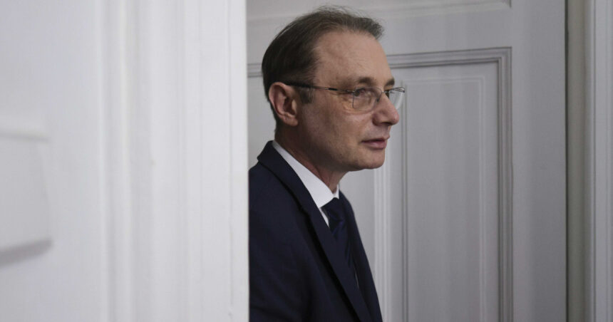 cum comenteaza presa rusa de stat investirea noului premier al romaniei si ce spune despre luca niculescu 6ad7be8009cd5