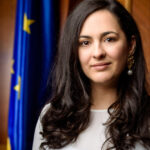 diana stoica usr crede ca nu ar trebui sa ne mai bazam pe rectificari nu trebuie sa ramai fara bani la jumatatea anului 6ace36a72185a