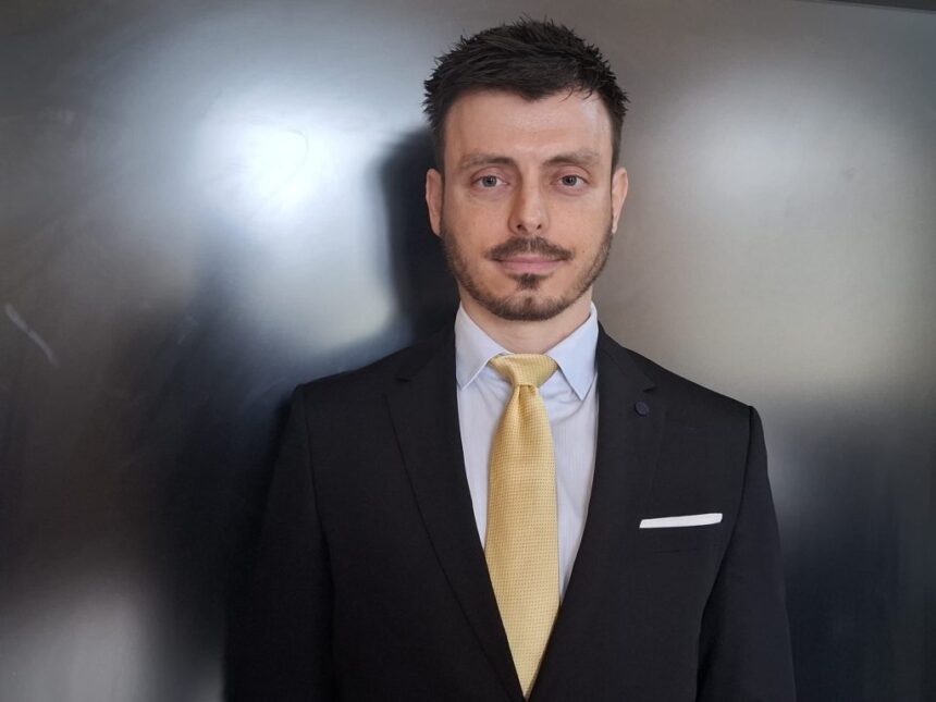 dumitru paris dupa preluarea atributiilor de prefect impreuna cu intreaga echipa vom asigura continuitatea activitatii institutiei 6ac1fc483d3e5