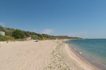 dupa 11 ani de blocaje si un proces castigat definitiv de apele romane se face expertiza a falezei din tuzla lucrarile au ramas nefinalizate din 2015 6ae41228ef4e4