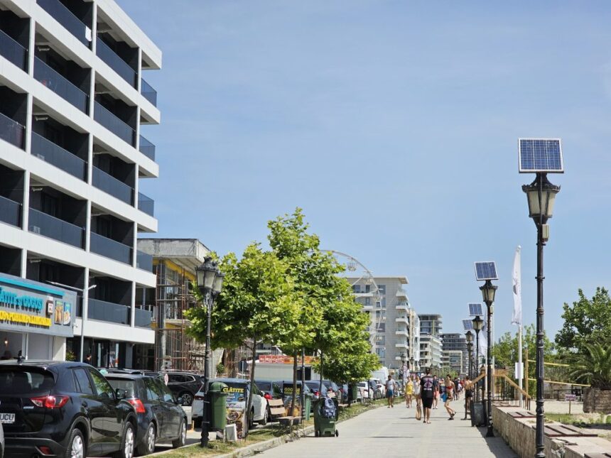 dupa ce au construit in nestire blocuri au realizat ca nu s destule locuri pentru masini o cunoscuta firma planuieste o parcare supraetajata in mamaia nord 6ad9ec09ad7d9