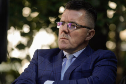 exclusiv dan dungaciu anunta ce va face aur la votul pentru guvernul niculescu nu e dansul nostru nu suntem nici macar pe ring 6ad7475763f27