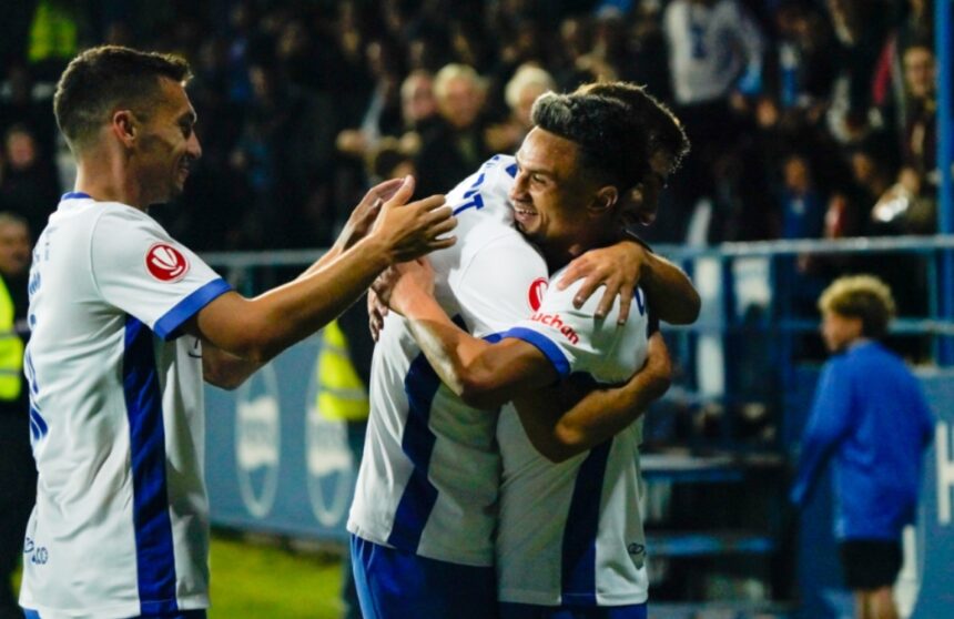 farul constanta a castigat duelul cu petrolul si a ramas pe loc de play off in superliga 6acc89c13e7c9