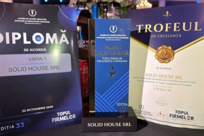 foto compania solid house srl distinsa cu locul 1 la categoria constructii si un trofeu de excelenta la gala topul firmelor din judetul constanta 2026 organizata de ccina 6ada63a46b16f
