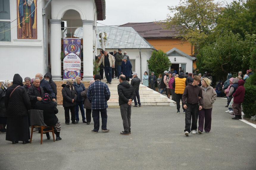 foto hramul bisericii sfanta cuvioasa parascheva din cumpana zi de rugaciune si de comuniune sufleteasca 6acfb0fa8ca37