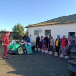 foto in ajun de sfantul dimitrie caravana faptelor bune a asociatiei suflete deschise printre semeni mentinand aprinsa candela credintei 6addcf089faba