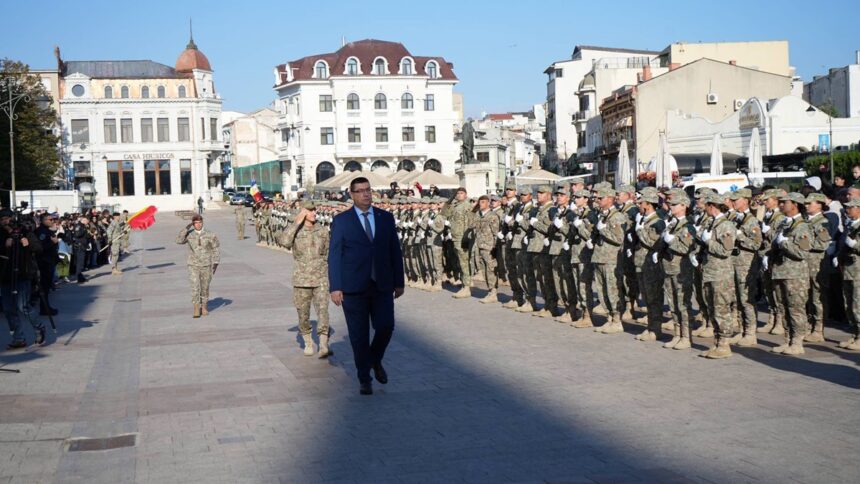 foto recrutii de la brigada 9 mecanizata marasesti au depus juramantul militar in piata ovidiu prefectul adrian teodor picoiu prezent la eveniment 6ad222c1e8f25