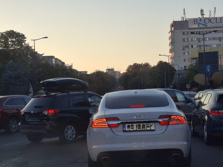 foto talmes balmes in intersectia de la dacia nu functioneaza semafoarele 6ac5d56033e06