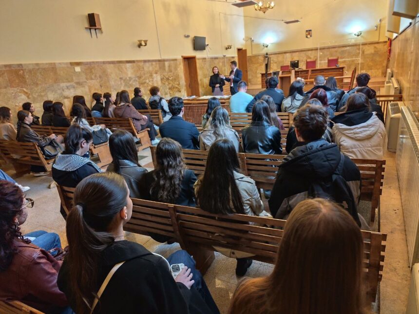 foto video justitia prezentata studentilor si elevilor prin ochii magistratilor de la judecatoria constanta zeci de persoane prezente la evenimentul organizat de curtea de apel 6adb101978f18