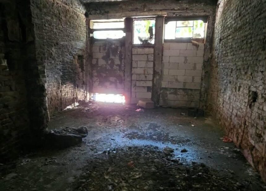 galerie foto fosta franzelarie de lux de pe strada cuza voda scoasa la vanzare cum arata in prezent imobilul 6abd97f38025d