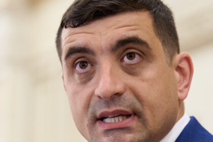 george simion spune in pe ca romania e republica bananiera si cere monitorizarea actiunilor justitiei impotriva lui calin georgescu 6acf9186dab63