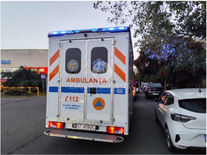 incredibil copil de 1 an lovit cu un cutit de un copil de 3 ani se aflau in grija unei adolescente 6ae5f751c2440